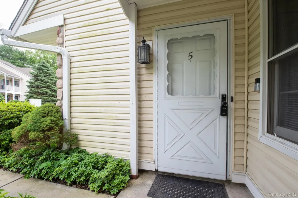 5 Spruce Ridge Drive Fishkill, NY 12524