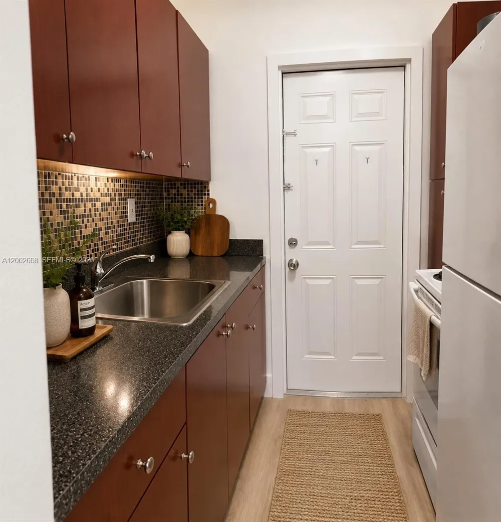 791 SW 64th Ave #8 Miami, FL 33144