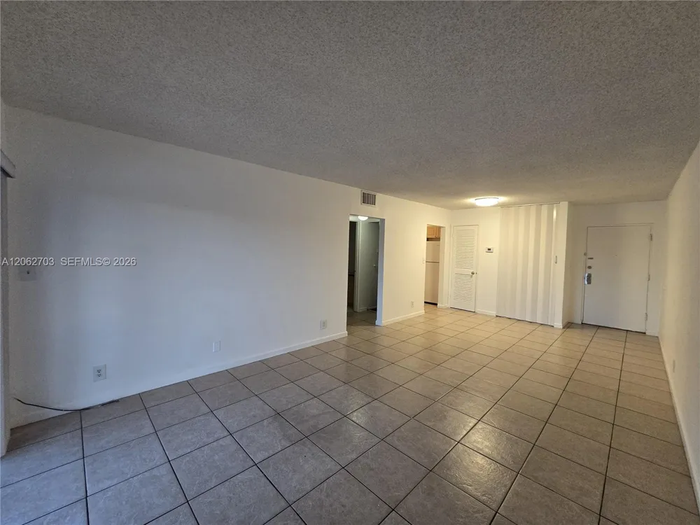 405 S Pine Island Rd #401D Plantation, FL 33324