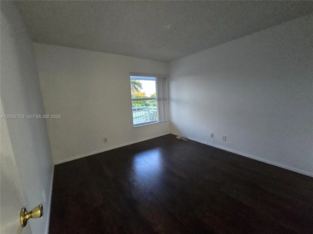 405 S Pine Island Rd #401D Plantation, FL 33324