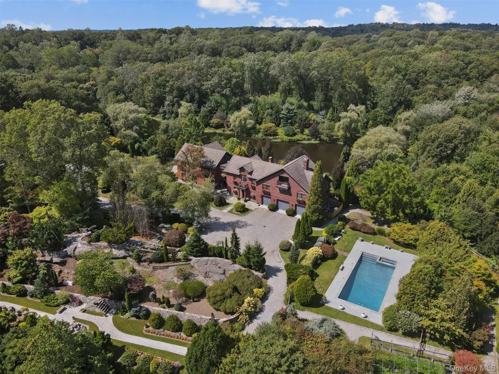 25 Edgar Road Armonk, NY 10504