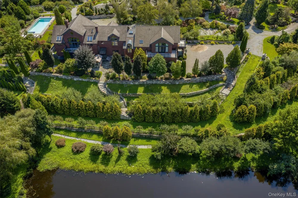 25 Edgar Road Armonk, NY 10504