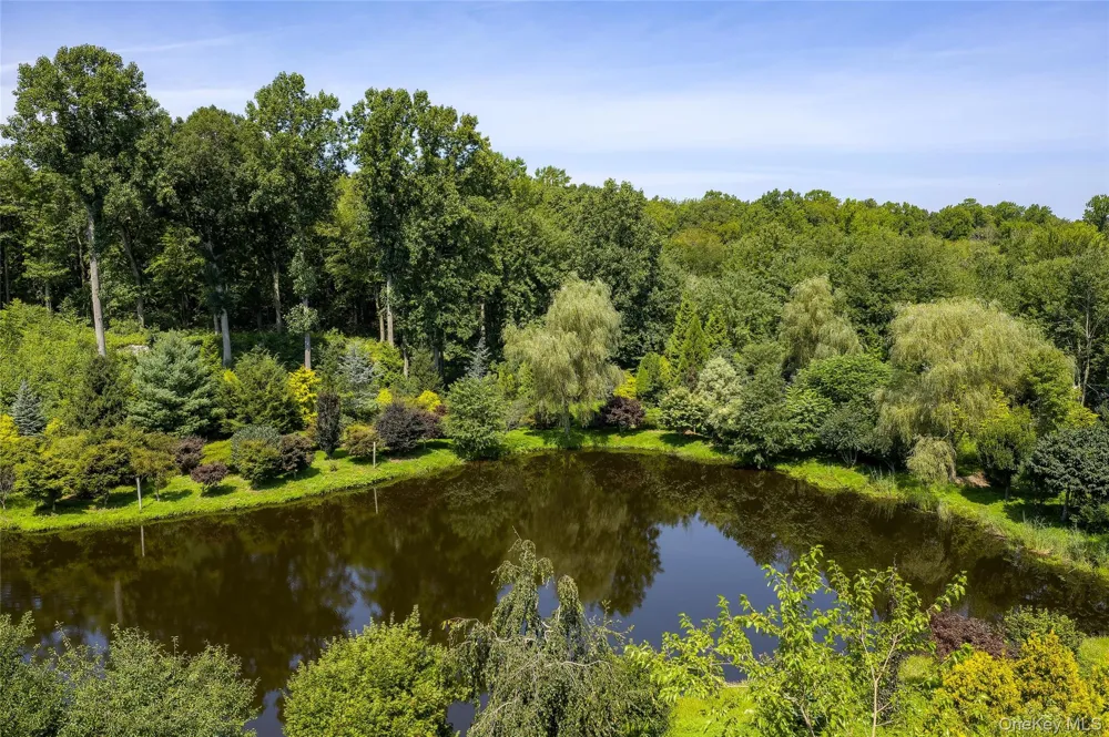 25 Edgar Road Armonk, NY 10504