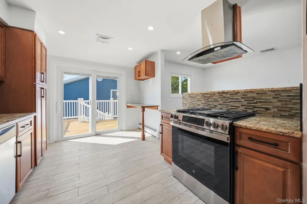 133 Meister Boulevard Freeport, NY 11520