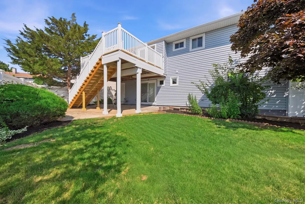 133 Meister Boulevard Freeport, NY 11520