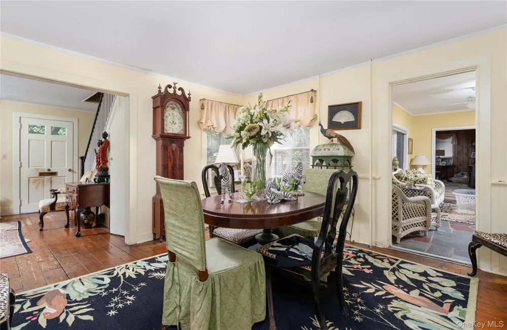 93 Buell Lane East Hampton, NY 11937