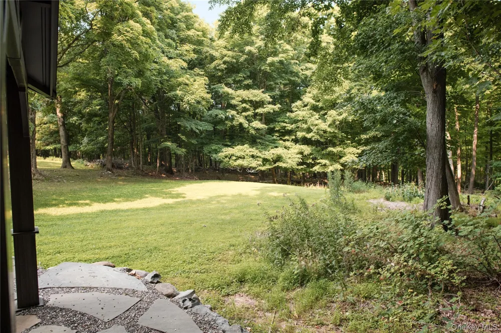 72 Old Quaker Hill Road Monroe, NY 10950