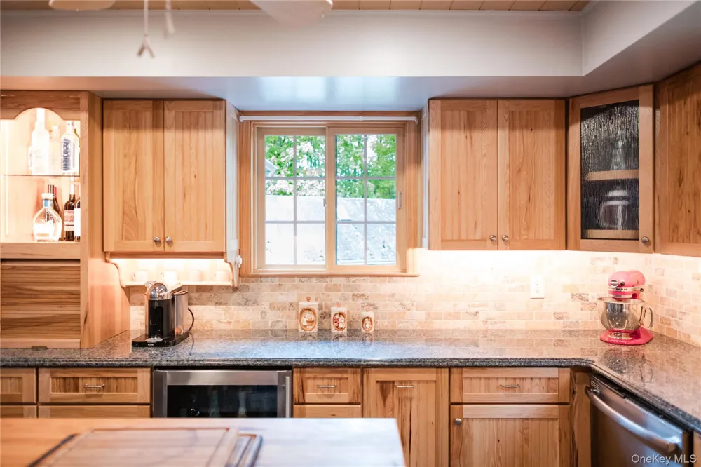 72 Old Quaker Hill Road Monroe, NY 10950