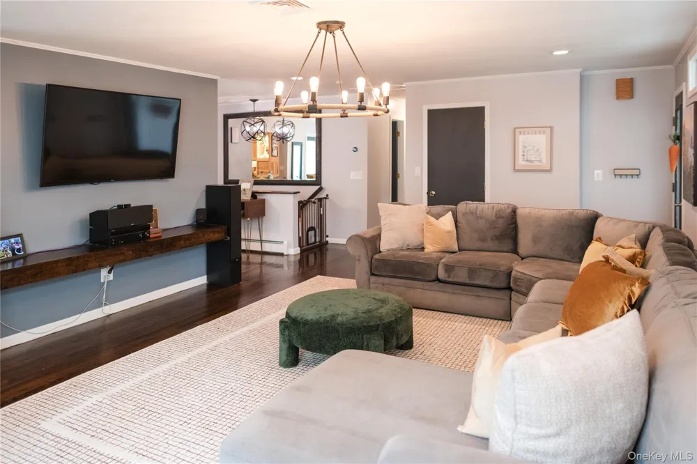 72 Old Quaker Hill Road Monroe, NY 10950