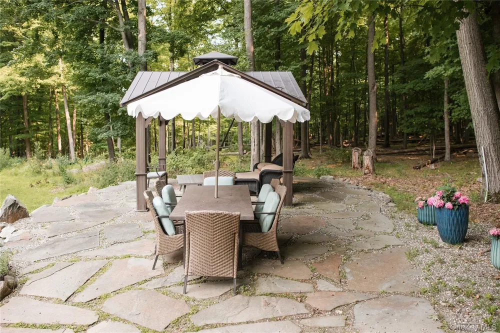72 Old Quaker Hill Road Monroe, NY 10950