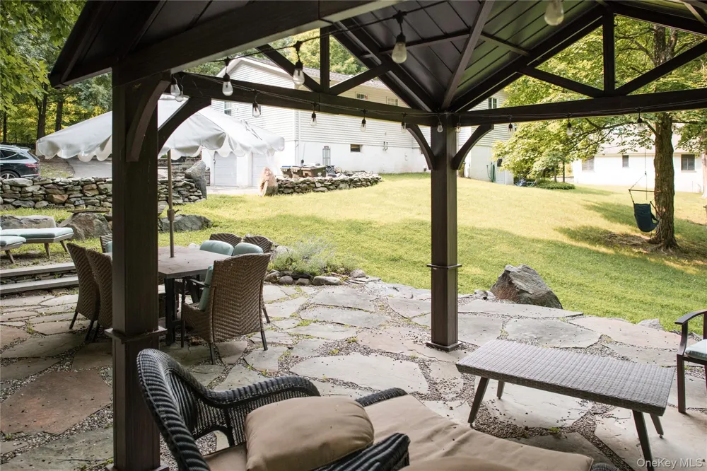 72 Old Quaker Hill Road Monroe, NY 10950