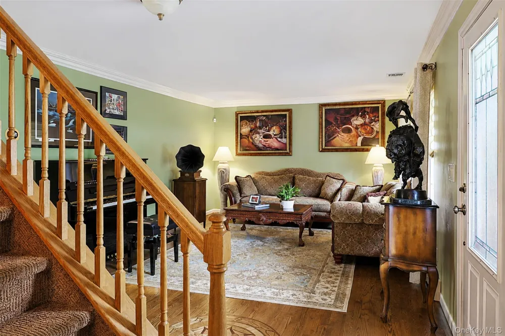 14 Southaven Drive Brookhaven, NY 11719