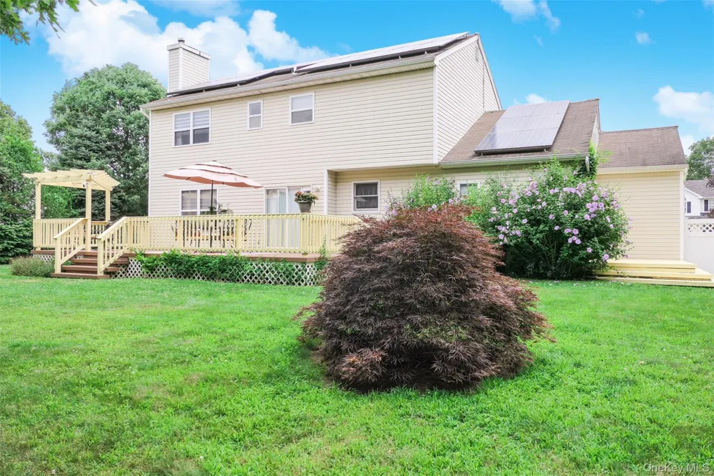 14 Southaven Drive Brookhaven, NY 11719