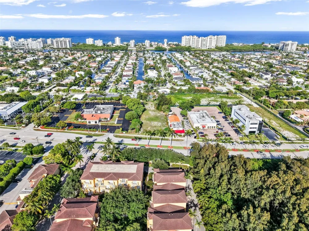 425 NE 69th Cir Boca Raton, FL 33487