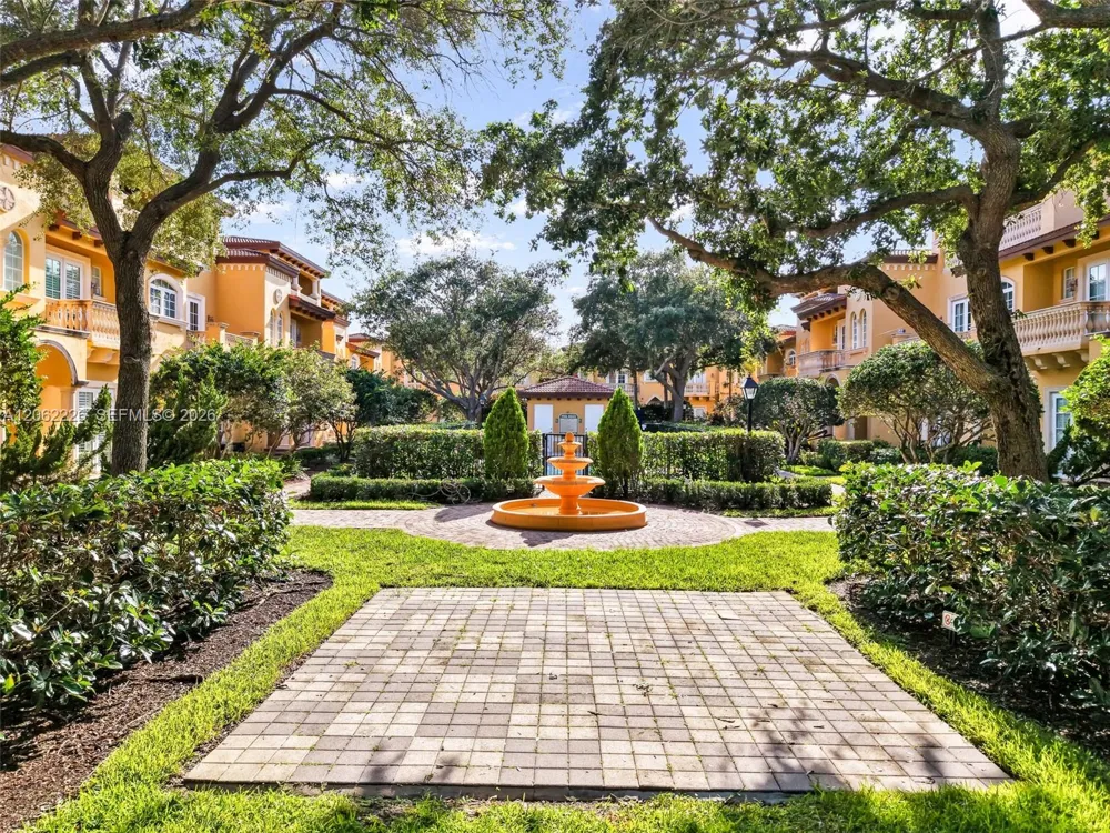 425 NE 69th Cir Boca Raton, FL 33487