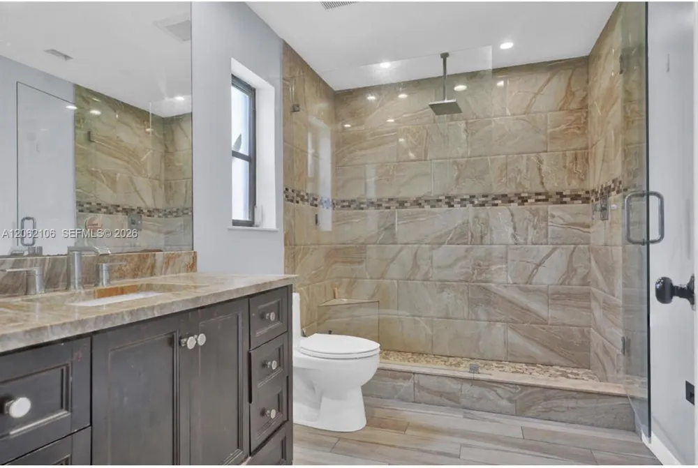 2587 E Rd Loxahatchee, FL 33470