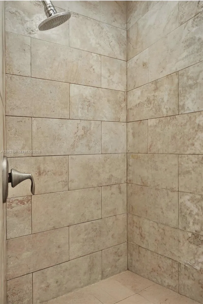 2587 E Rd Loxahatchee, FL 33470