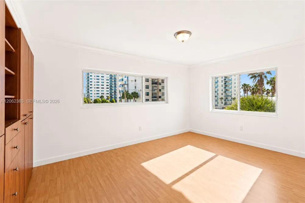 1880 S Treasure Dr #3D North Bay Village, FL 33141