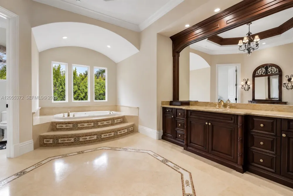 4044 S Ocean Blvd Highland Beach, FL 33487