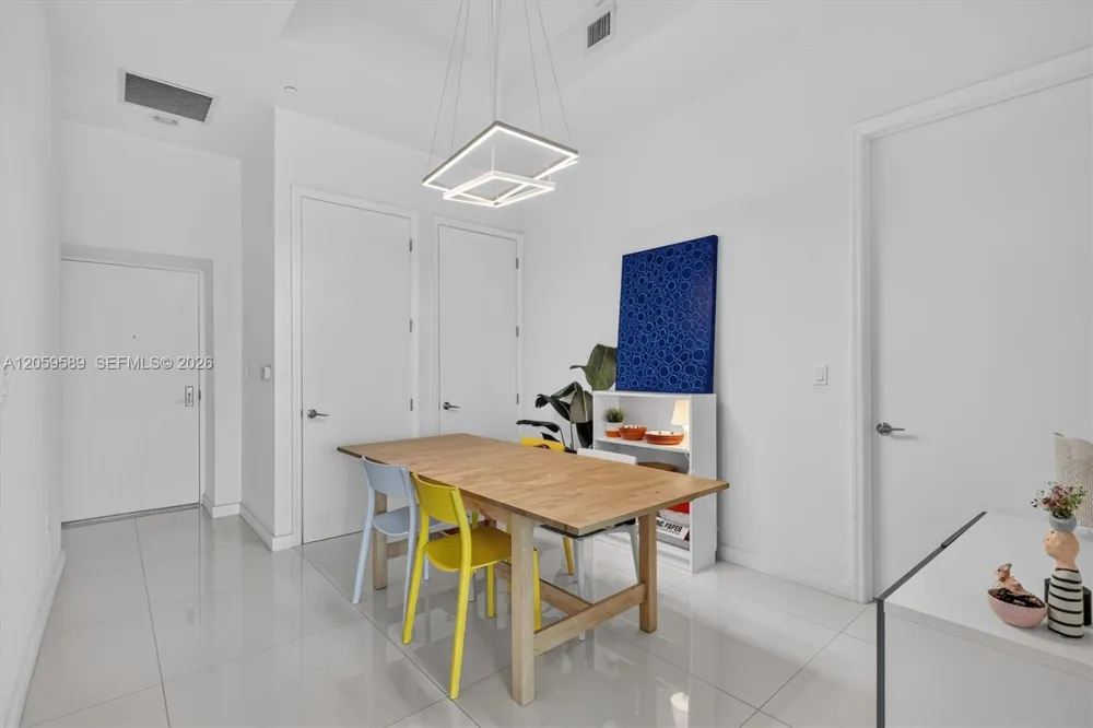 500 Brickell Ave #1100 Miami, FL 33131
