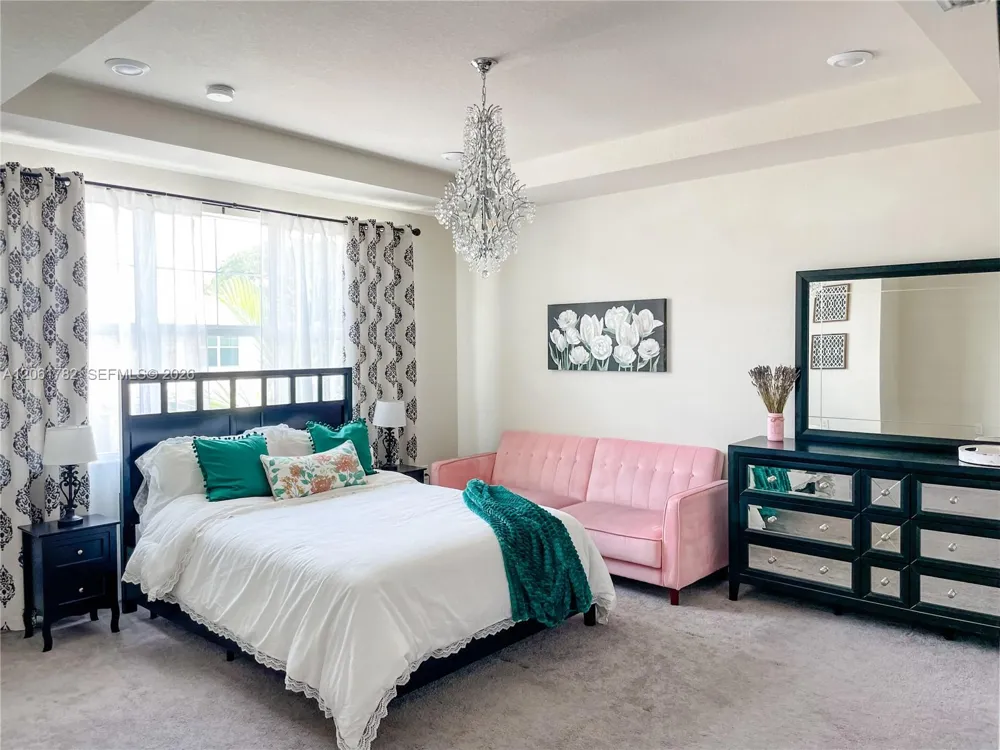 5100 Eucalyptus Dr #2 Hollywood, FL 33021