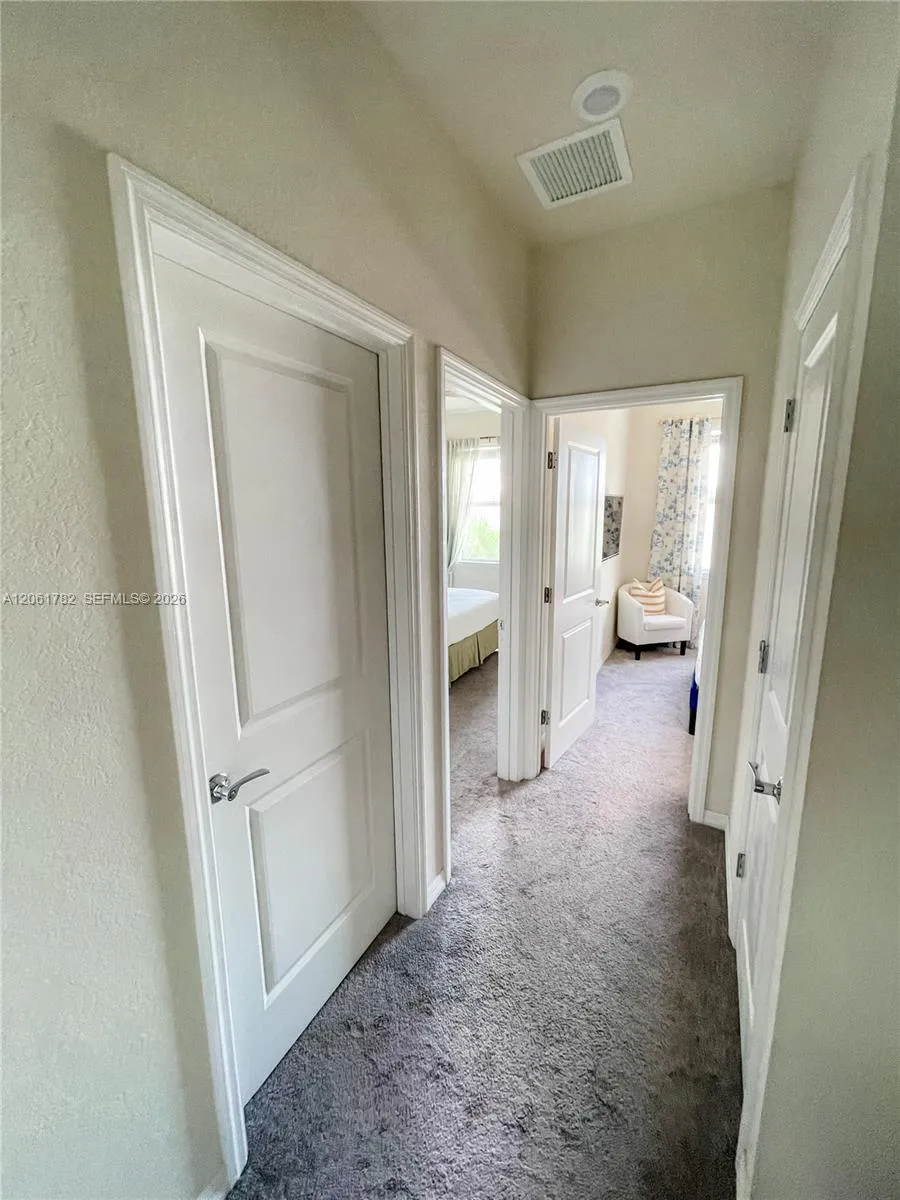 5100 Eucalyptus Dr #2 Hollywood, FL 33021