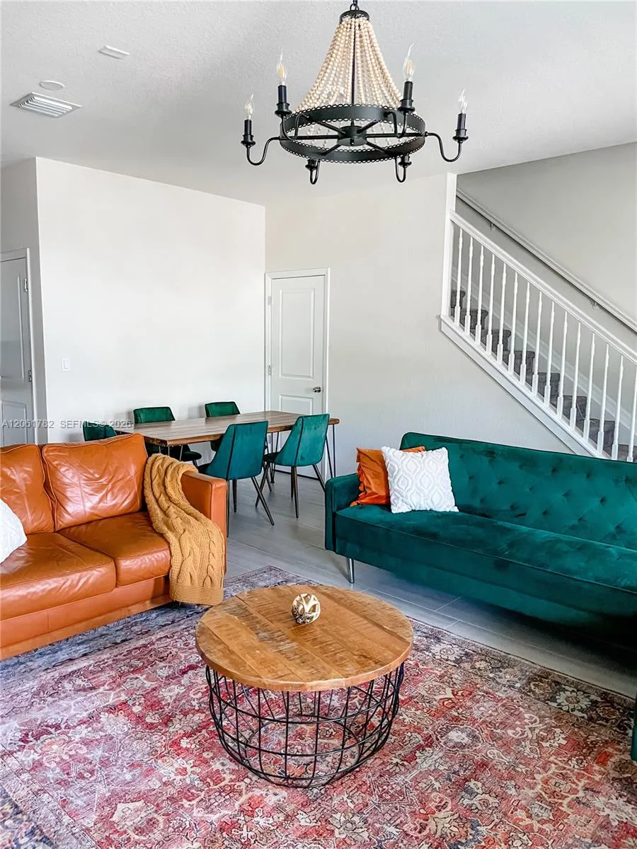 5100 Eucalyptus Dr #2 Hollywood, FL 33021