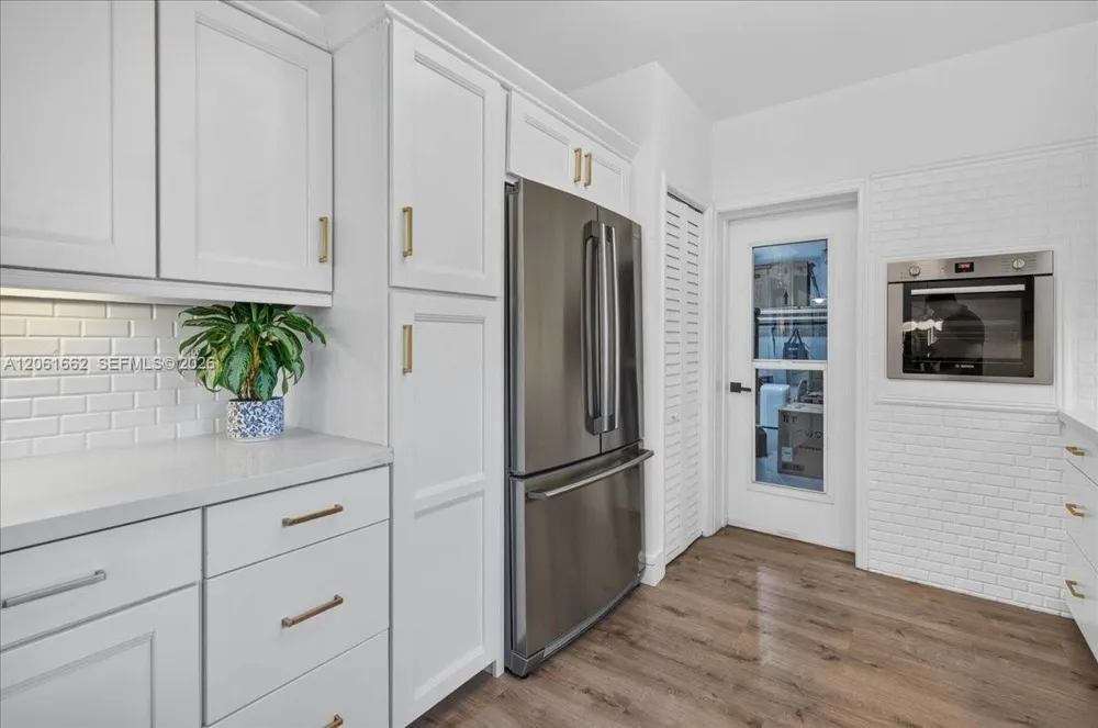 11504 NE 6th Ave Biscayne Park, FL 33161