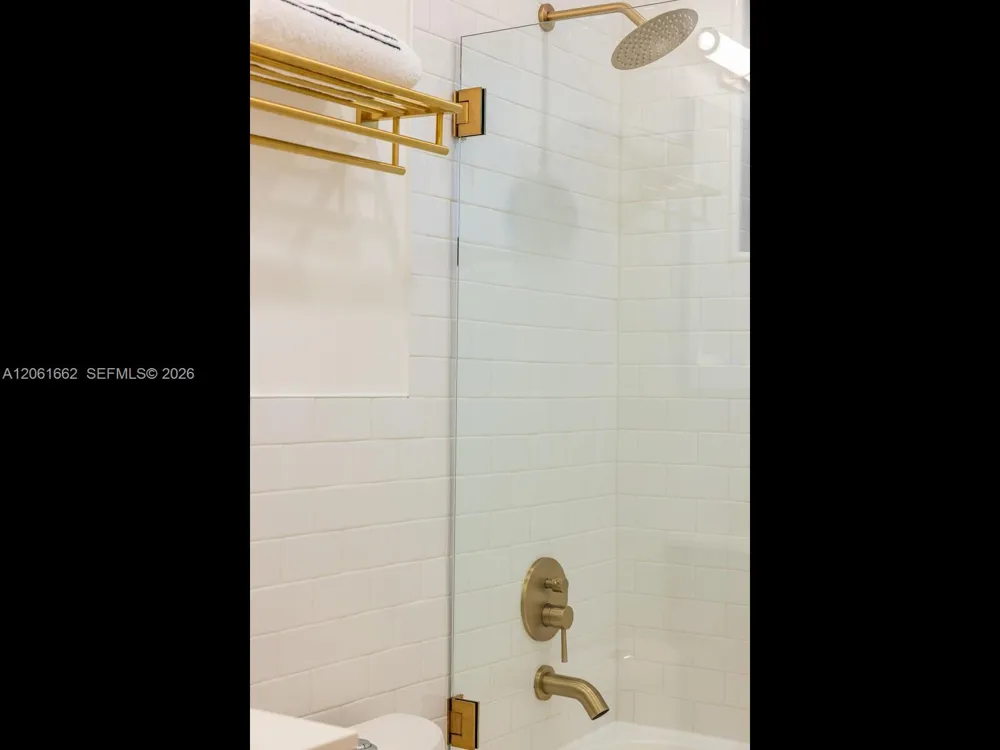 11504 NE 6th Ave Biscayne Park, FL 33161