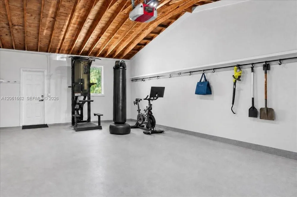 11504 NE 6th Ave Biscayne Park, FL 33161