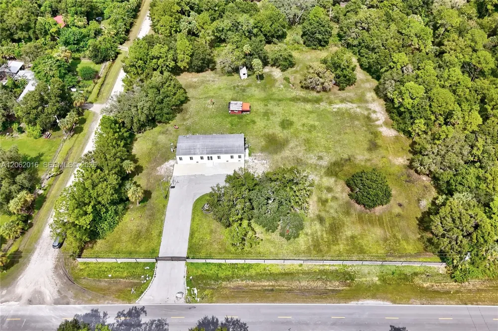 227 Hunting Club Ave Clewiston, FL 33440
