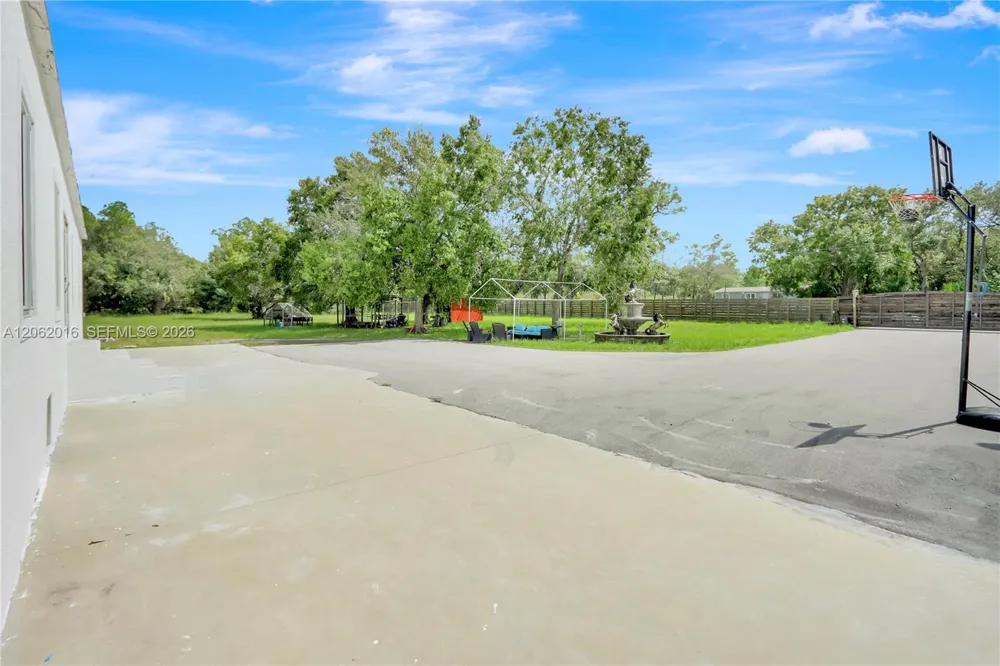 227 Hunting Club Ave Clewiston, FL 33440