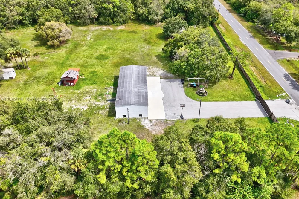227 Hunting Club Ave Clewiston, FL 33440