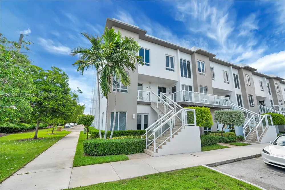 6310 NW 103rd Pl #201 Doral, FL 33178