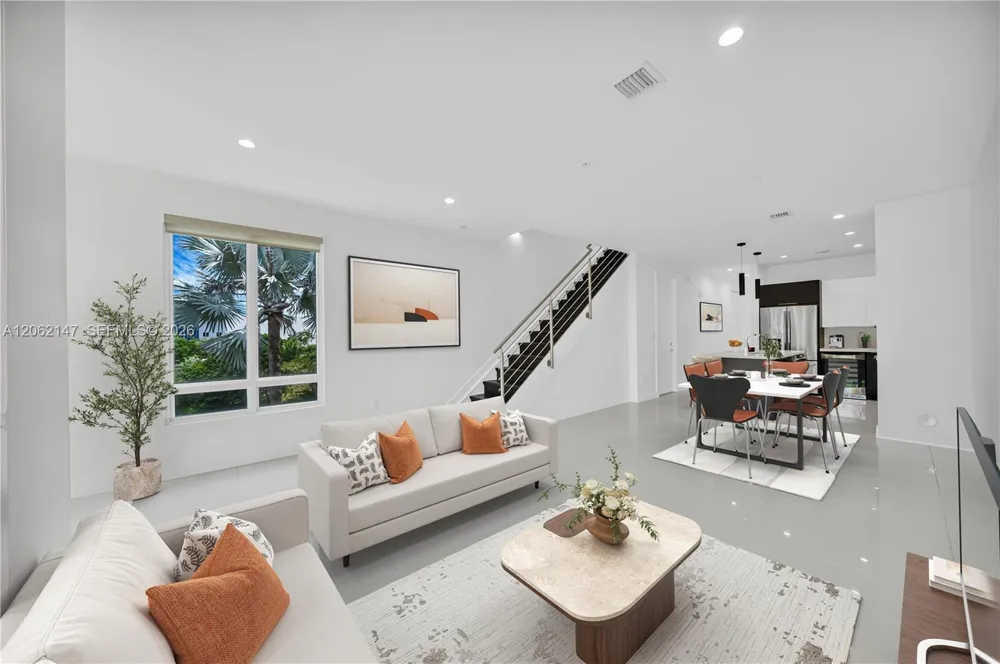 6310 NW 103rd Pl #201 Doral, FL 33178