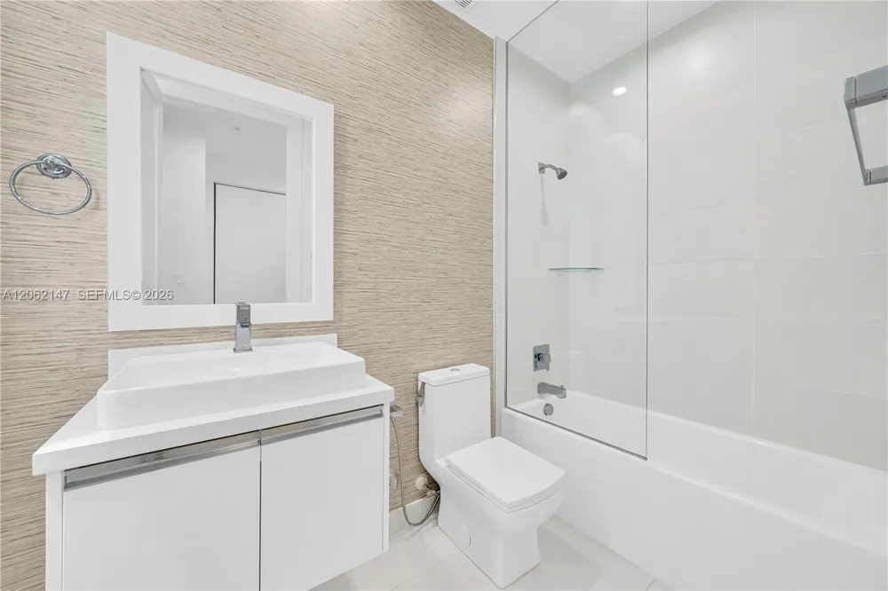 6310 NW 103rd Pl #201 Doral, FL 33178