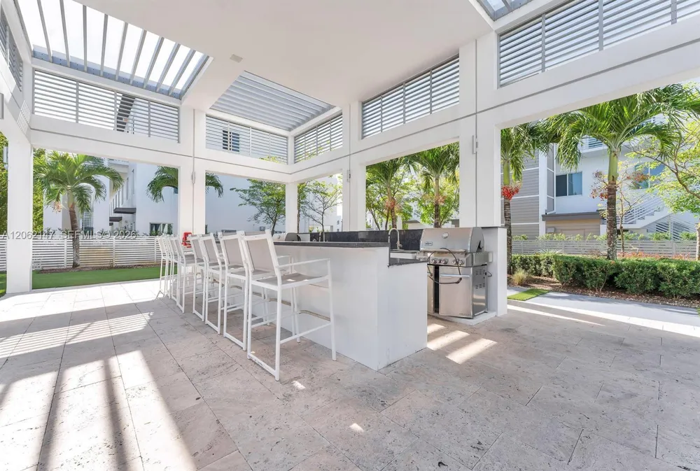 6310 NW 103rd Pl #201 Doral, FL 33178