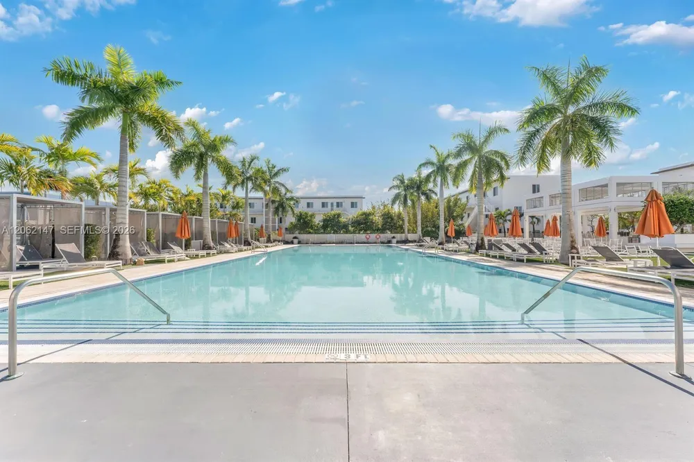 6310 NW 103rd Pl #201 Doral, FL 33178