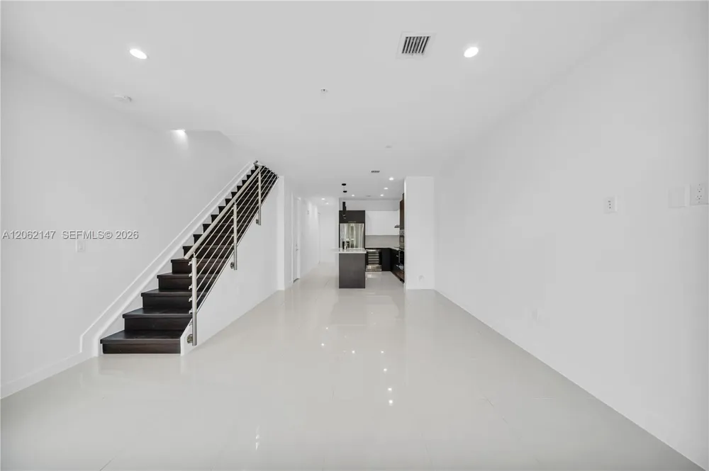 6310 NW 103rd Pl #201 Doral, FL 33178