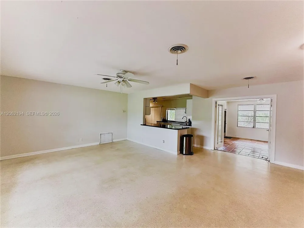 810 NW 8th Ave Dania Beach, FL 33004
