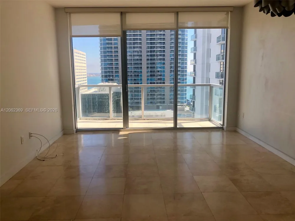 1050 BRICKELL AV #2904 Miami, FL 33131