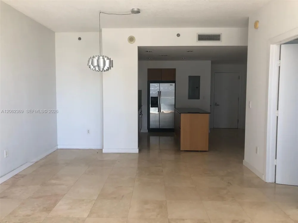 1050 BRICKELL AV #2904 Miami, FL 33131
