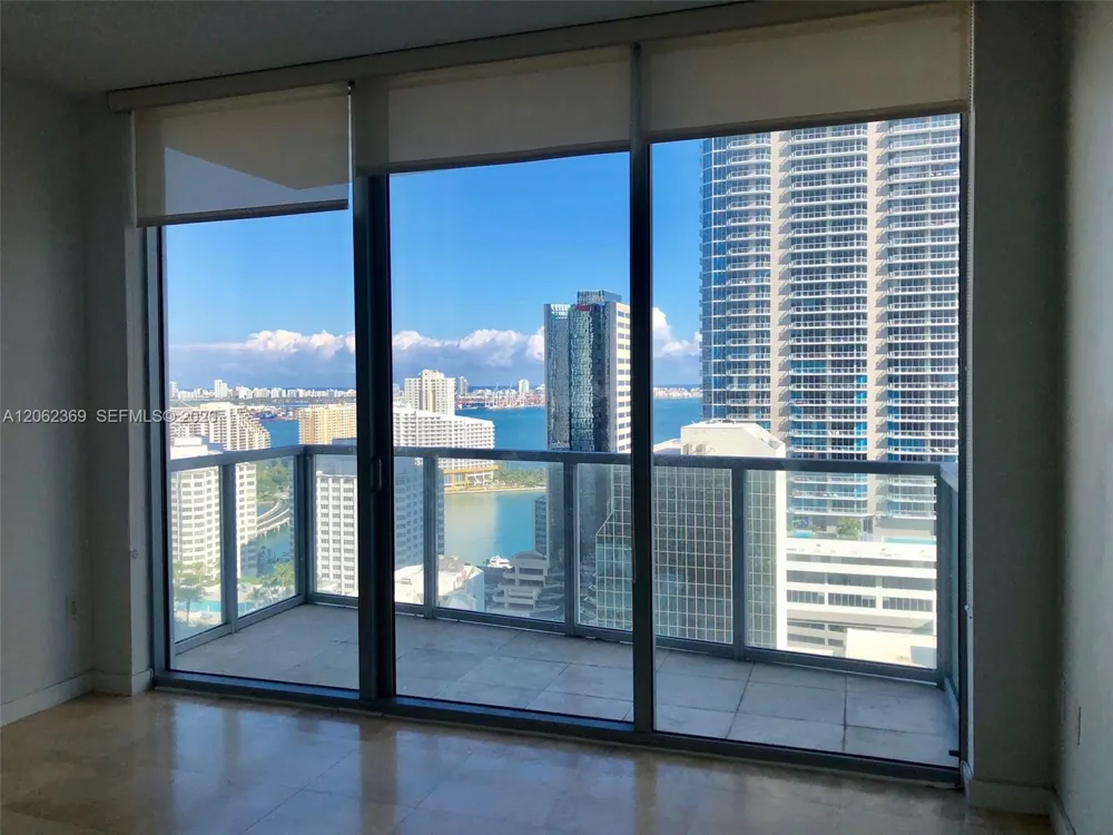 1050 BRICKELL AV #2904 Miami, FL 33131