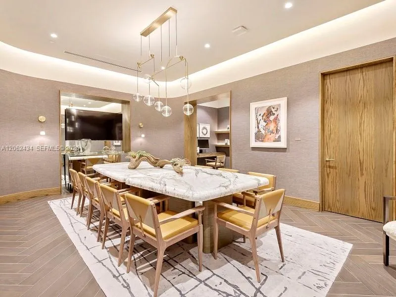 2811 S Bayshore Dr #5C Coconut Grove, FL 33133