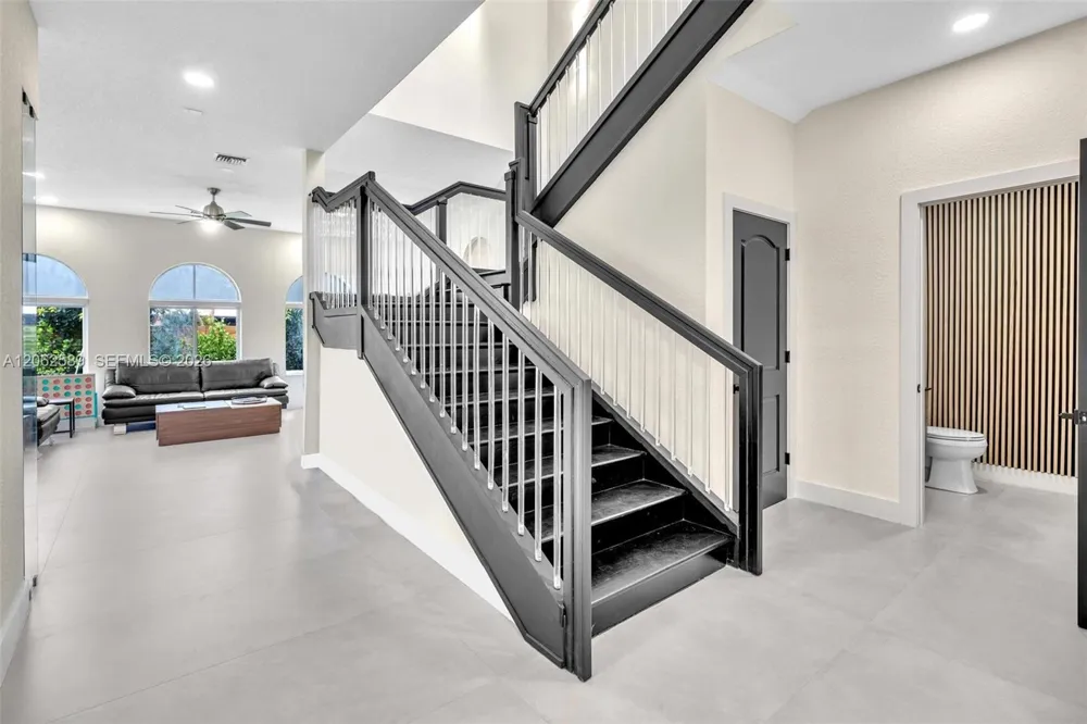 2521 Center Ave Fort Lauderdale, FL 33305
