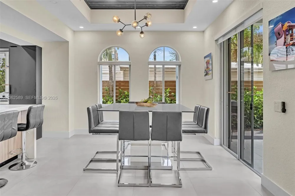 2521 Center Ave Fort Lauderdale, FL 33305