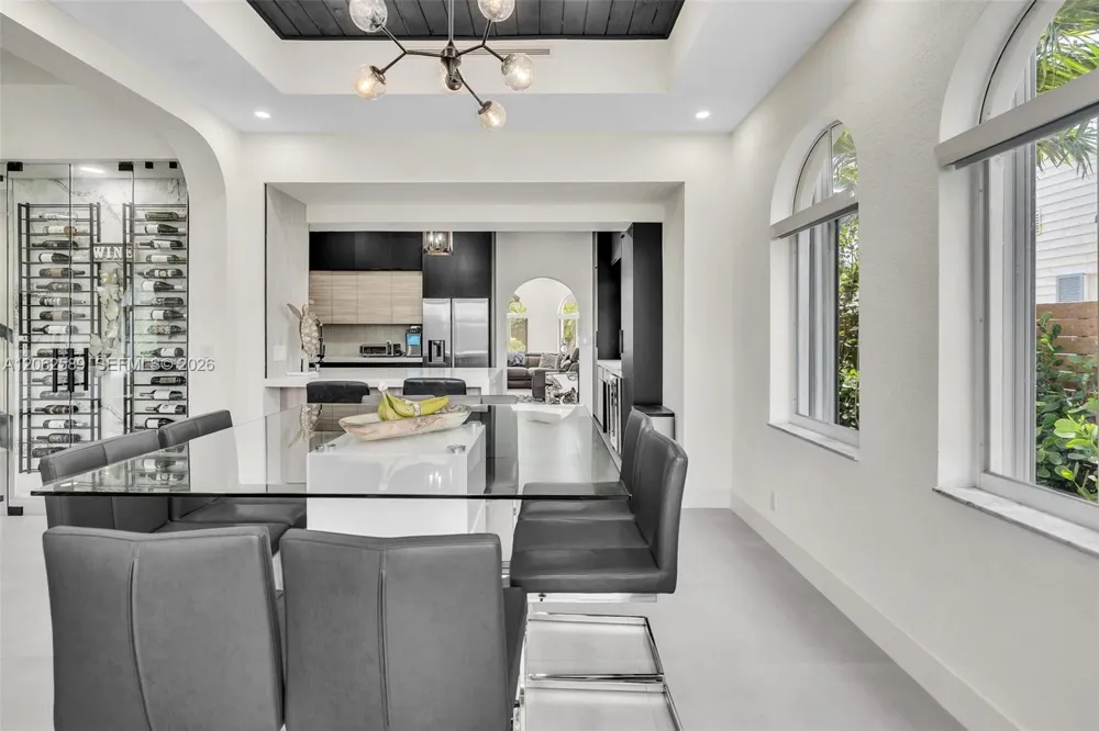 2521 Center Ave Fort Lauderdale, FL 33305