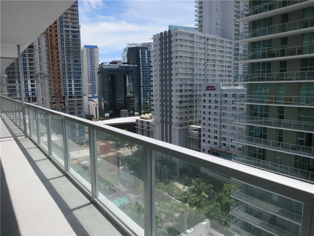 1111 SW 1 AV #1715-N Miami, FL 33130