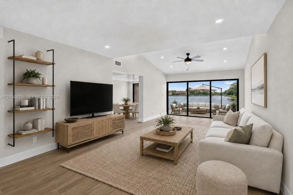 9575 NW 38th Pl Sunrise, FL 33351