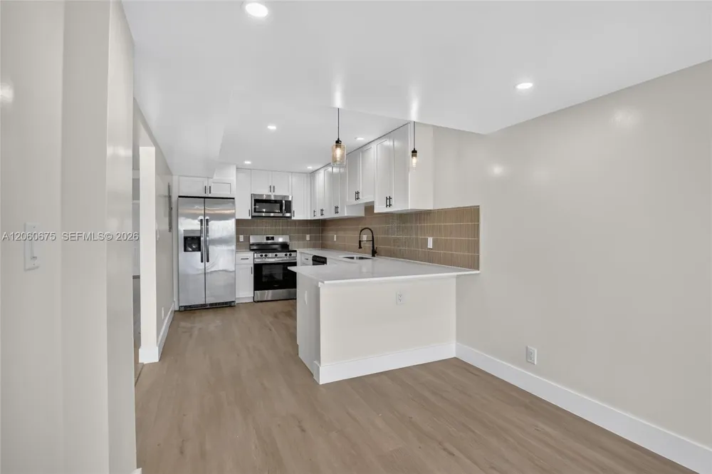 9575 NW 38th Pl Sunrise, FL 33351